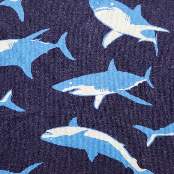 Hanna Andersson shark pajama top Size 6-7 navy light blue white - Picture 4 of 4